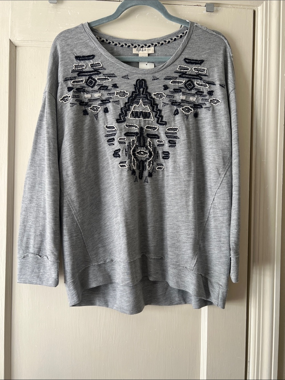Style & Co. Large Petite Light Gray Embroidered Crewneck Sweater